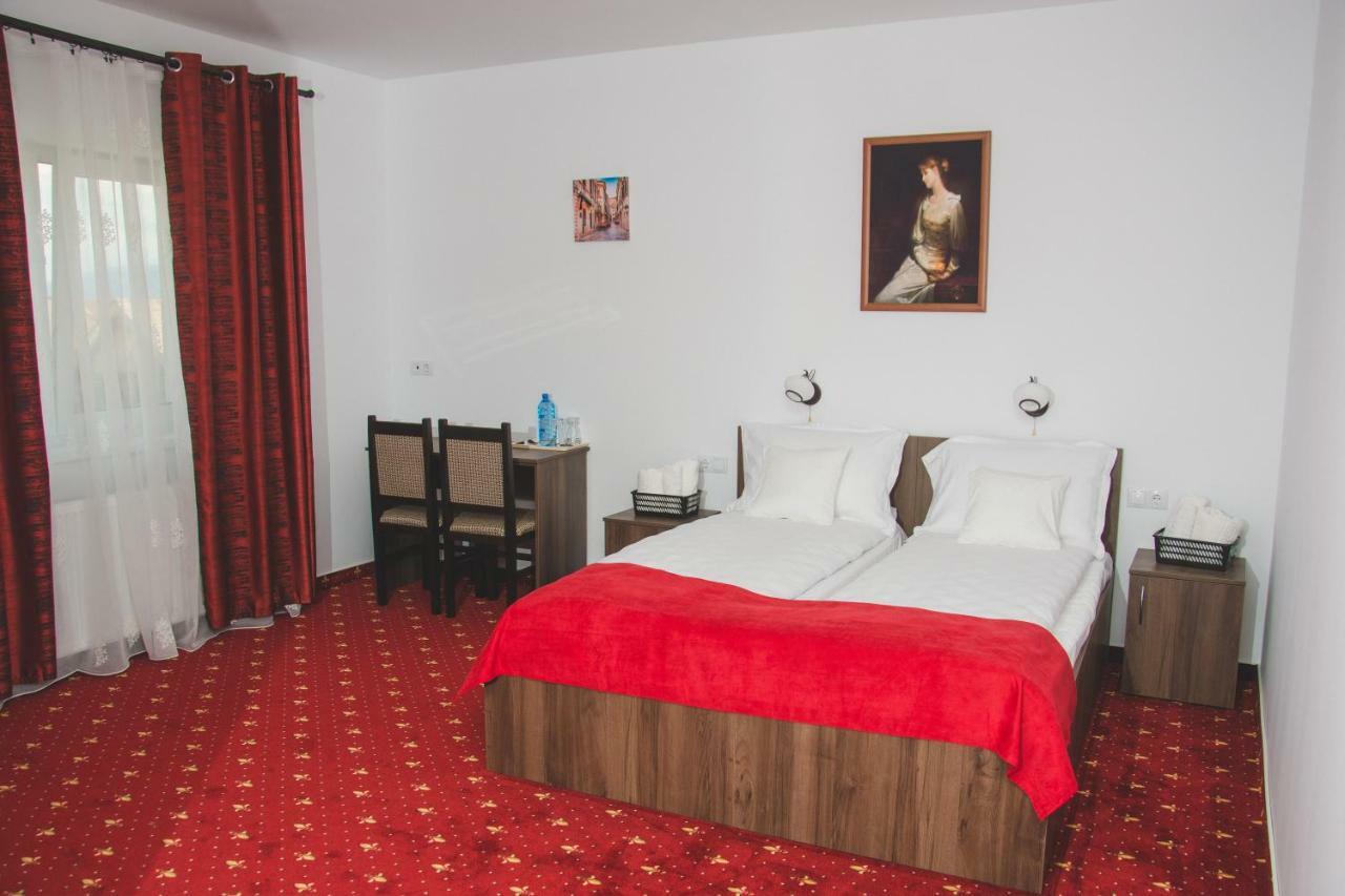 Pensiunea Iliada Sibiu Exteriér fotografie
